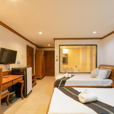 Best Venue Hotel Patong Экстерьер фото