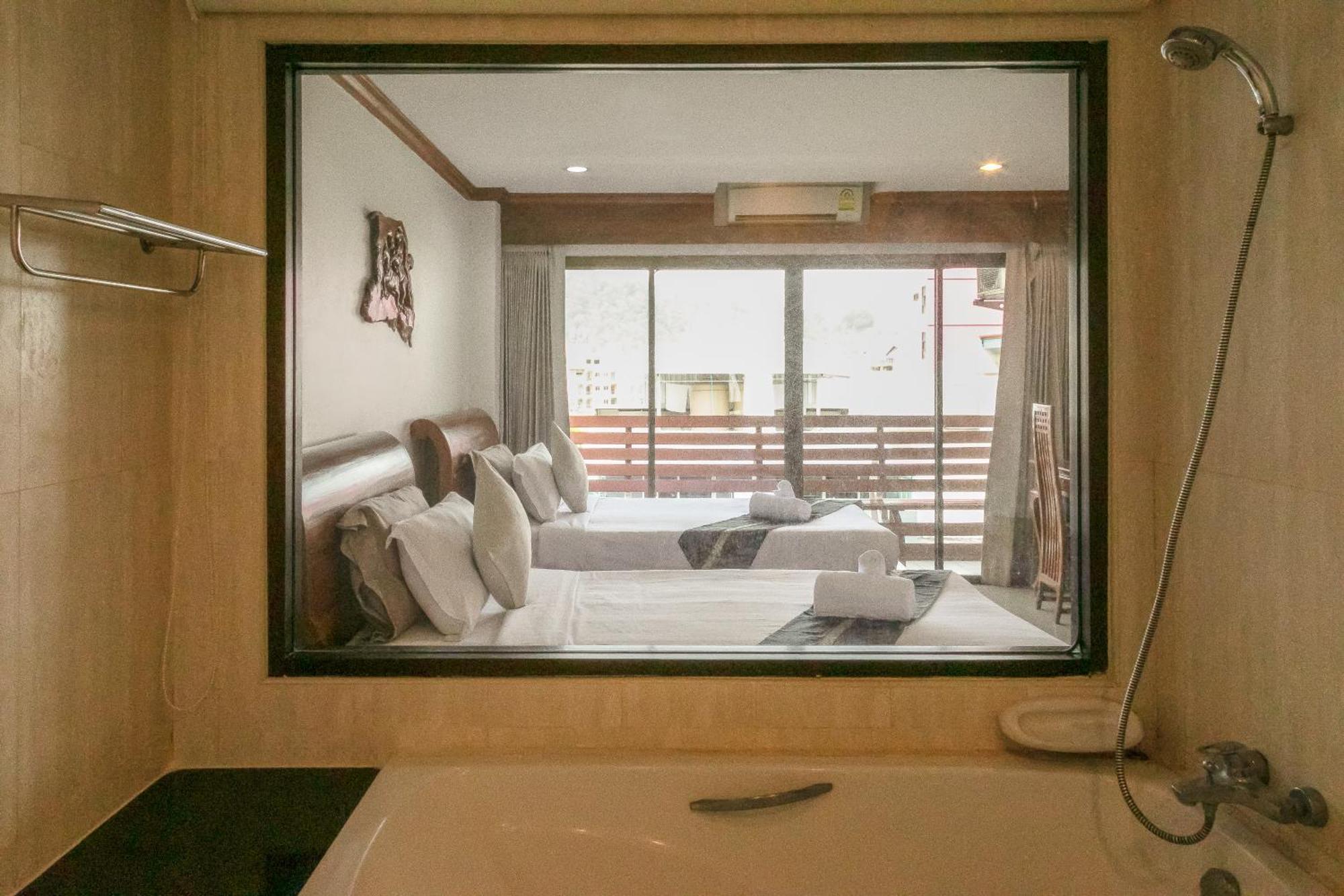 Best Venue Hotel Patong Экстерьер фото